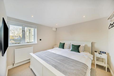 1 bedroom flat for sale, Enstone,  Oxfordshire,  OX7