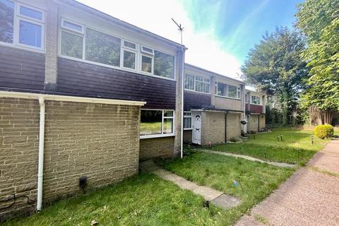 3 bedroom terraced house to rent, Main Road, Eastburn