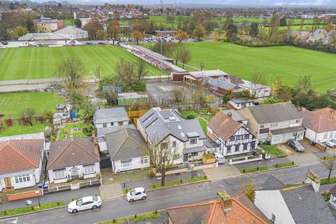 1 bedroom flat for sale, Eton Avenue, Wembley