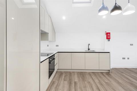 1 bedroom flat for sale, Eton Avenue, Wembley