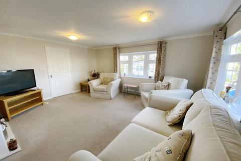 2 bedroom park home for sale, Oaktree Park, St Leonards, Ringwood, BH24