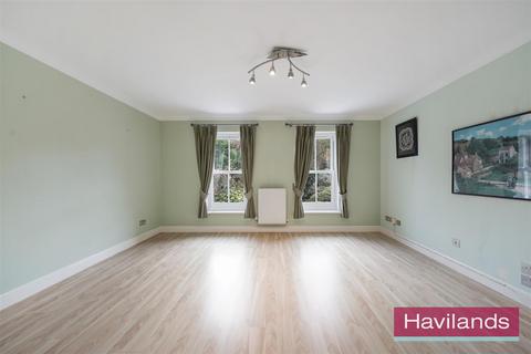 27 Macleod Road, London, N21 1SW