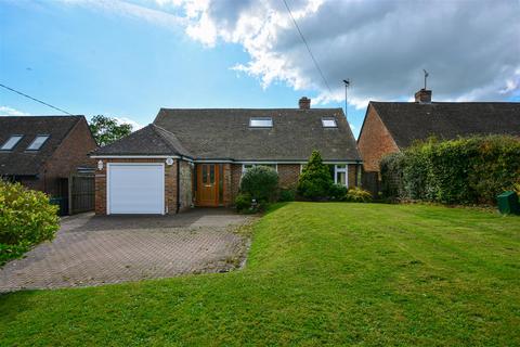 3 bedroom detached bungalow for sale, Netherfield Hill, Battle