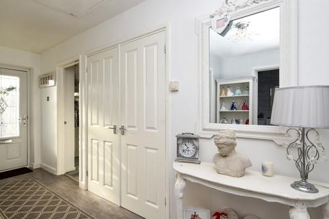 22 Vermeer Crescent, Shoeburyness, Southend-on-sea, SS3 9TJ