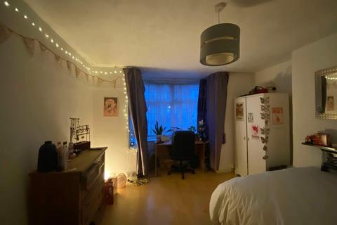 4 bedroom house to rent, Third Avenue, Bristol BS7