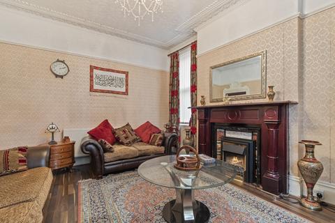 5 bedroom end of terrace house for sale, Morlais Street, Roath