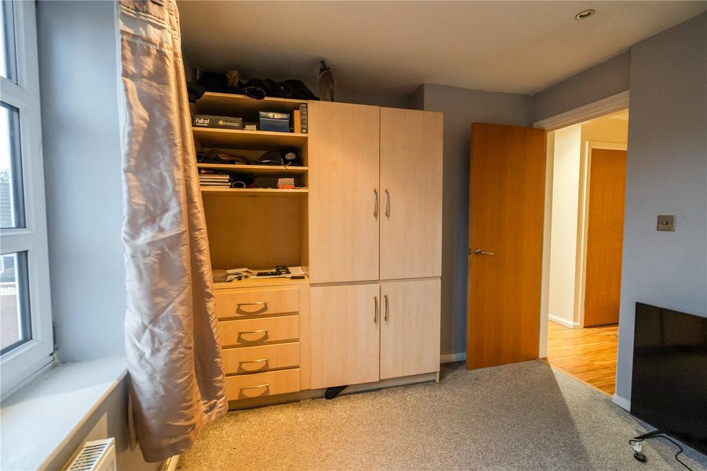 Bedroom 2 (2)