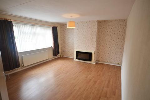 2 bedroom maisonette to rent, Kenilworth Crescent, Parkfields