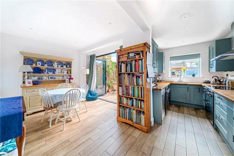 4 bedroom end of terrace house for sale, Hall Road, Isleworth, TW7