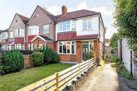 3 bedroom end of terrace house for sale, Hall Road, Isleworth, TW7