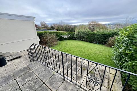 3 bedroom bungalow to rent, Courtlands Park, Carmarthen, Carmarthenshire