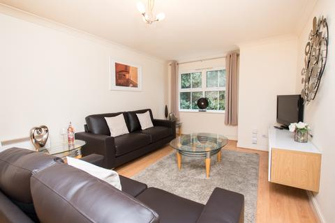 2 bedroom flat to rent, Maple House, Chapel Road, Redhill Town Centre