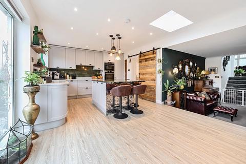 52 Bibshall Crescent, Dunstable, LU6 3NE