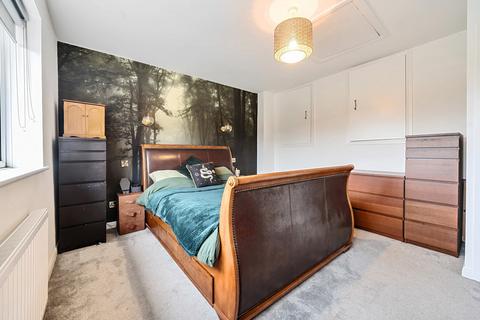 52 Bibshall Crescent, Dunstable, LU6 3NE