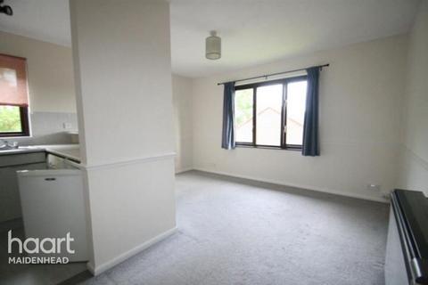 1 bedroom apartment to rent, Littlebrook Avenue, SLOUGH