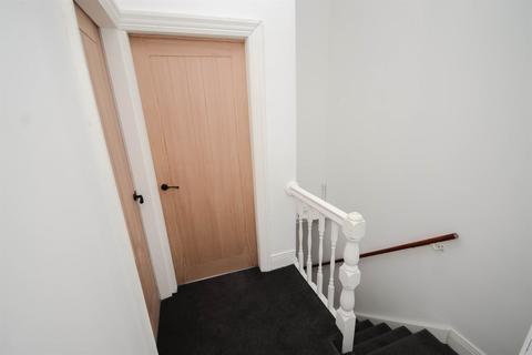 3 bedroom flat to rent, Leighton Street, South Shields