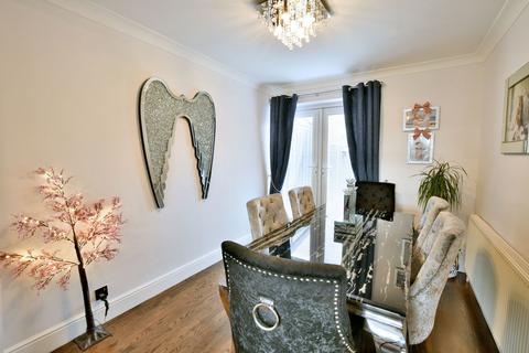 6 Hereford Way, Jarrow, NE32 4TX