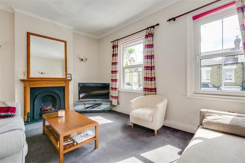 2 bedroom flat to rent, Elliott Road, Chiswick, London