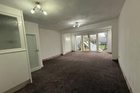 3 bedroom terraced house to rent, Romford, RM13