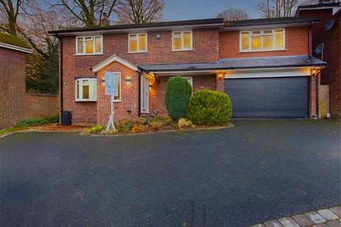 5 bedroom detached house for sale, Newlands Close, Cheshire WA6