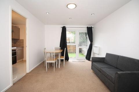 2 bedroom apartment to rent, Taeping Street, Isle of Dogs, E14