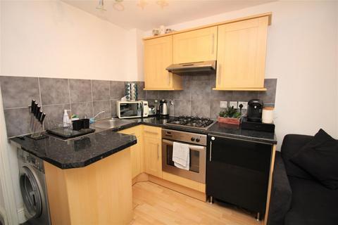 2 bedroom flat to rent, Crofts Lea Park, Ilfracombe EX34