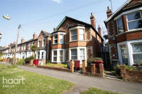 4 bedroom terraced house to rent, Palmer Park Avenue, READING