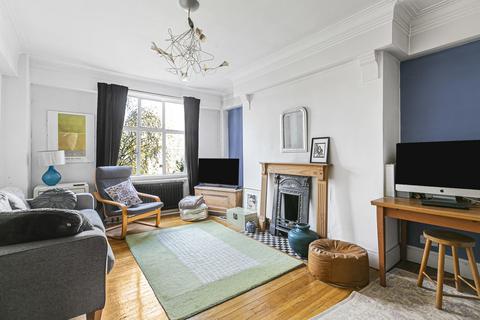 2 bedroom apartment for sale, Wellesley Road, London, W4