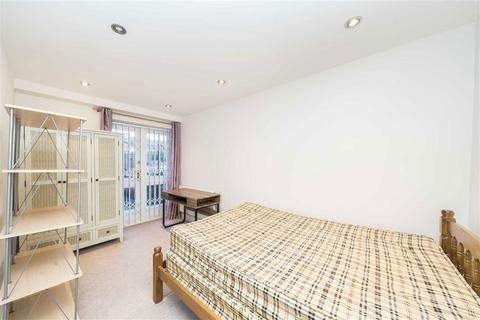 2 bedroom flat for sale, Deverell Street, London SE1