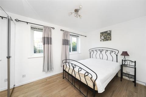 1 bedroom apartment for sale, Wheatsheaf Close, E14