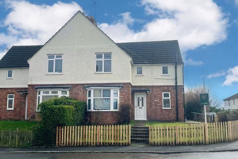 3 bedroom semi-detached house for sale, High Street, Wellingborough NN9