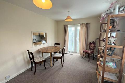 1 bedroom flat to rent, Upper Avenue, Eastbourne, East Sussex