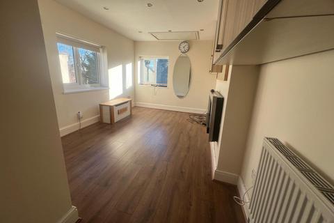 4 bedroom detached house to rent, Anderton Park Road, Moseley