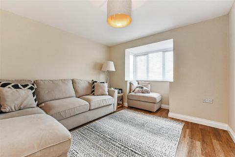 2 bedroom end of terrace house for sale, Dockenfield Close, Havant