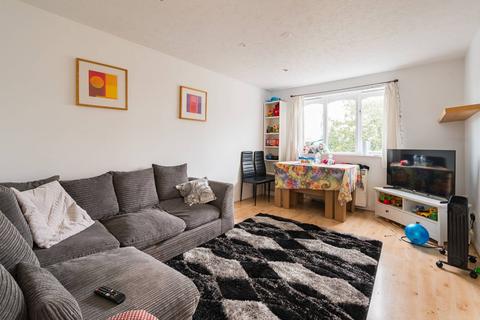 1 bedroom flat for sale, Telegraph Place, Isle Of Dogs, London, E14