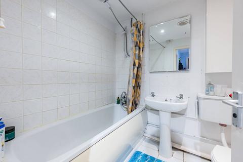 1 bedroom flat for sale, Telegraph Place, Isle Of Dogs, London, E14