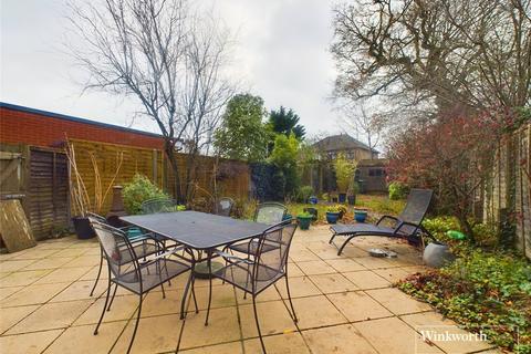 3 bedroom semi-detached house for sale, Regal Way, Middlesex HA3