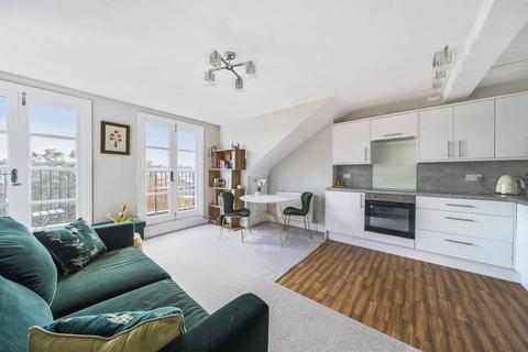 1 bedroom flat to rent, Goldhurst Terrace, South Hampstead, London, NW6