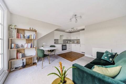 1 bedroom flat to rent, Goldhurst Terrace, South Hampstead, London, NW6