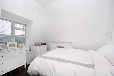 1 bedroom flat for sale, Boston Manor Road, TW8