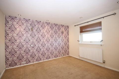 3 bedroom semi-detached house to rent, Newcomen Road, Bedworth, CV12 0EU