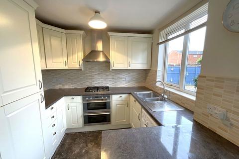 3 bedroom end of terrace house for sale, Clent View Road, Halesowen B63