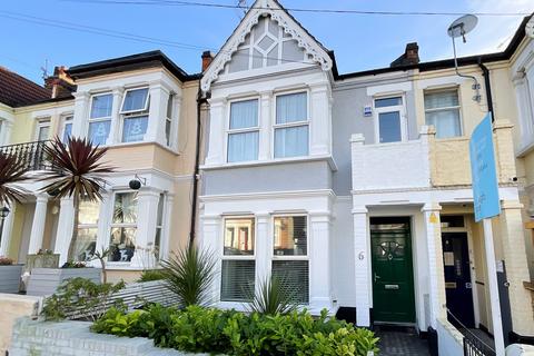 4 bedroom terraced house for sale, Westcliff-on-Sea SS0