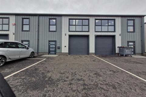 Industrial unit to rent, 8 The Laurels, Manston Business Park, Manston