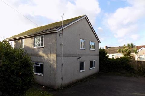 2 bedroom flat to rent, St Leger Crescent, St Thomas, Swansea, SA1 8EU