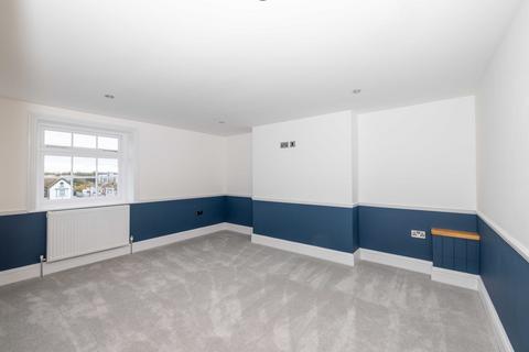 2 bedroom flat for sale, Marine Gardens, Margate, CT9