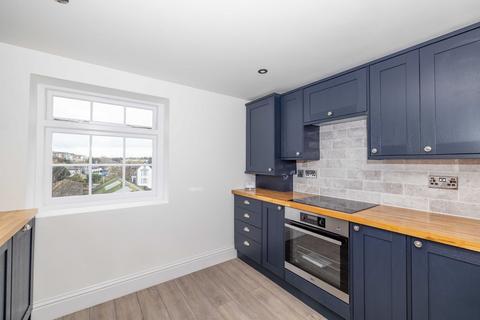 2 bedroom flat for sale, Marine Gardens, Margate, CT9