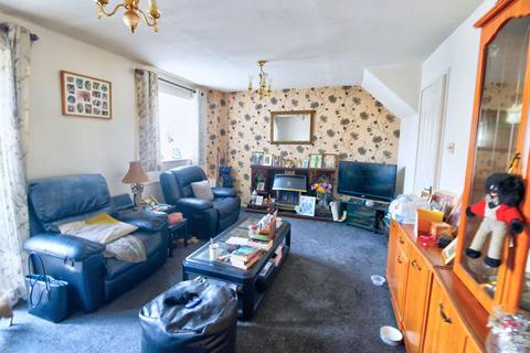 3 bedroom end of terrace house for sale, Larkspur Drive, Eastbourne BN23