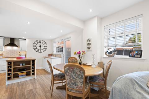 14 Avion Close, Stoke-on-trent, ST3 7QP