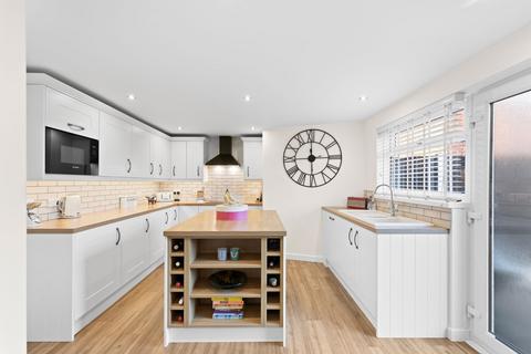 14 Avion Close, Stoke-on-trent, ST3 7QP